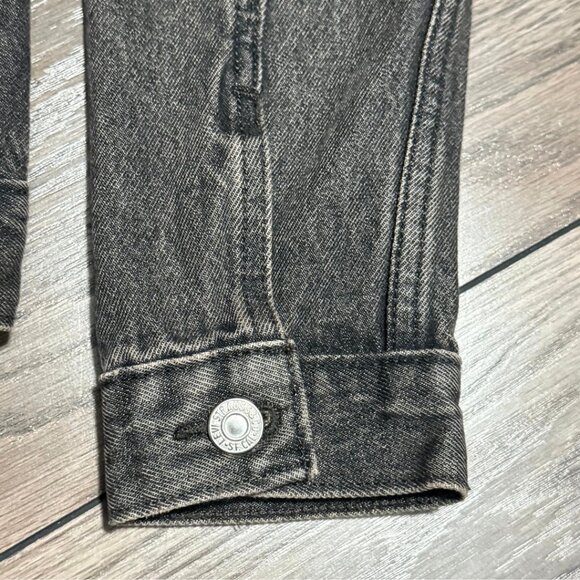 Black Vintage-Style Levis Denim Jacket – Kids L / Women’s S – Excellent Conditio - Picture 4 of 5